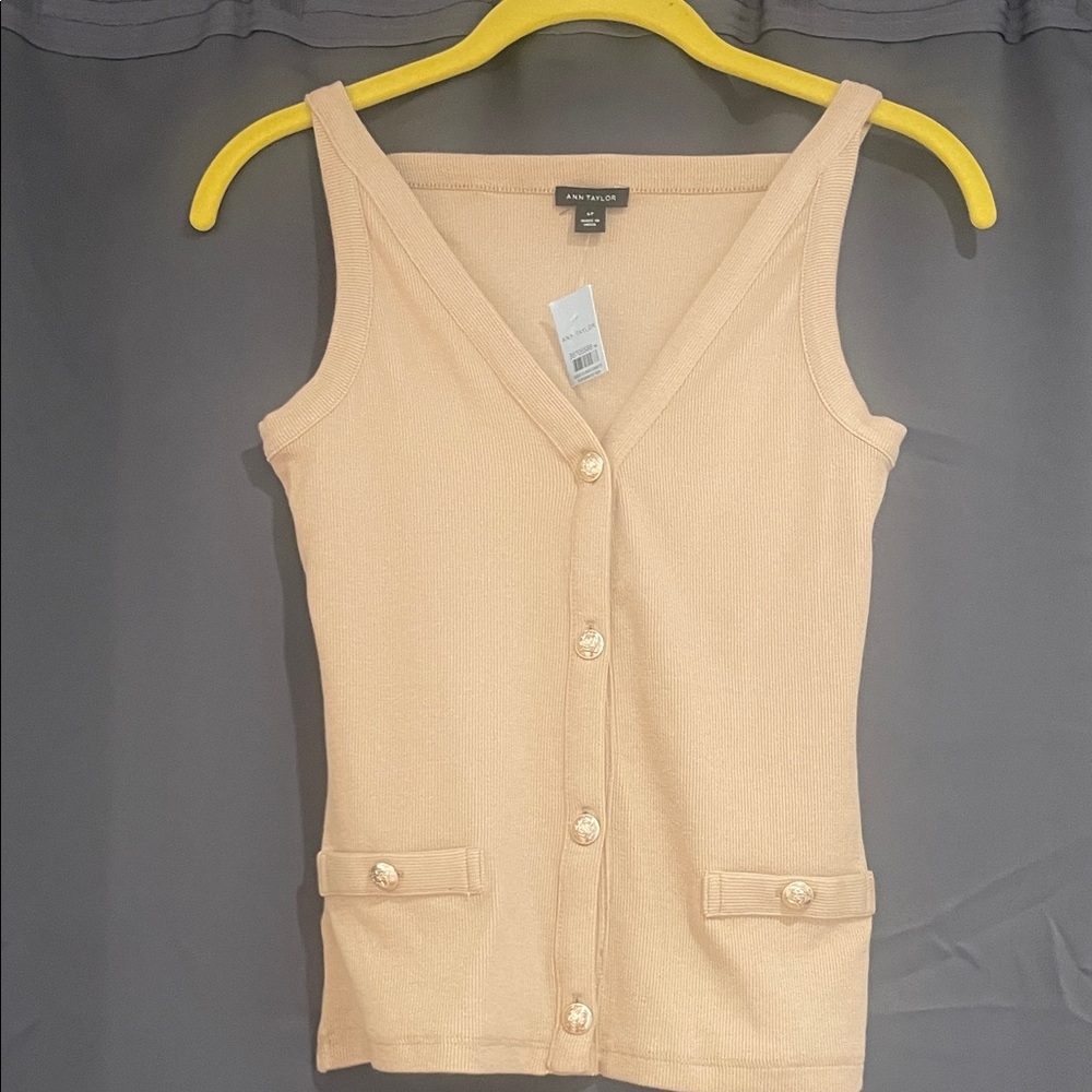 Ann Taylor Size SP Neutral Beige Ribbed Button-Front Tank